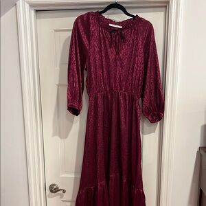 Elegant Burgundy Midi Dress